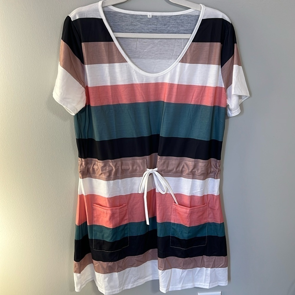 NWOT Striped V-neck Drawstring Belt Casual Short Sleeve Dress